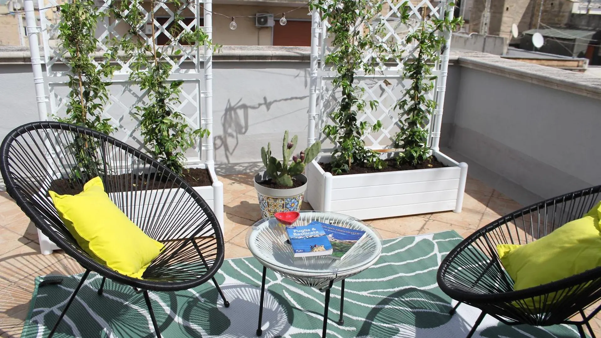 Rooftop Zahra Apartment Bari